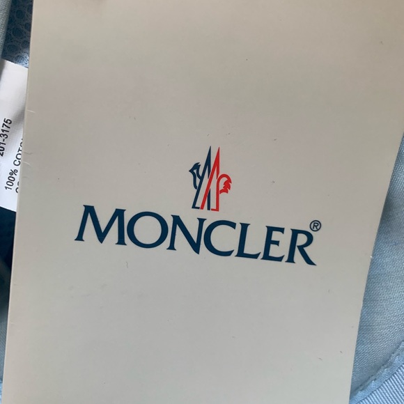 NWT Moncler Cap Baby Blue /White Onesize - Picture 10 of 11